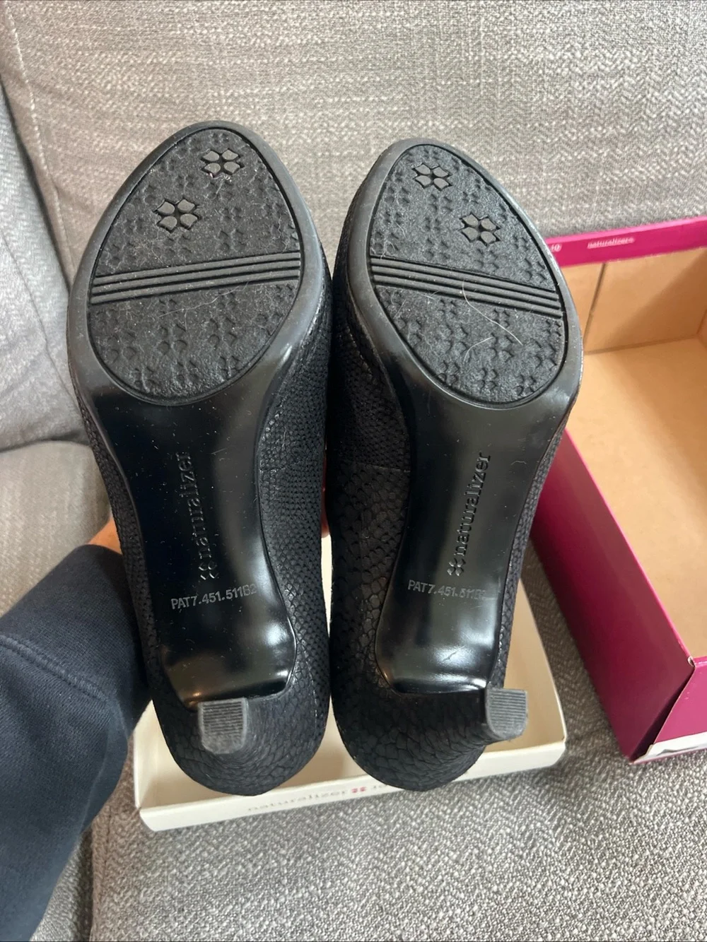 Naturalizer Black Textured Round-Toe Heels